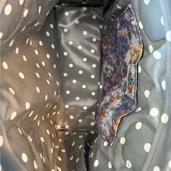 MAKE AN OFFER! 

Consuela Tote - Picture 7 of 9